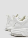Platform trainers